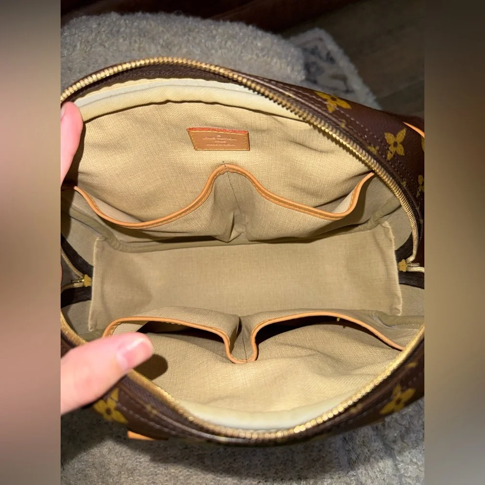 Louis Vuitton LV Monogram Trouville - Picture 5 of 8